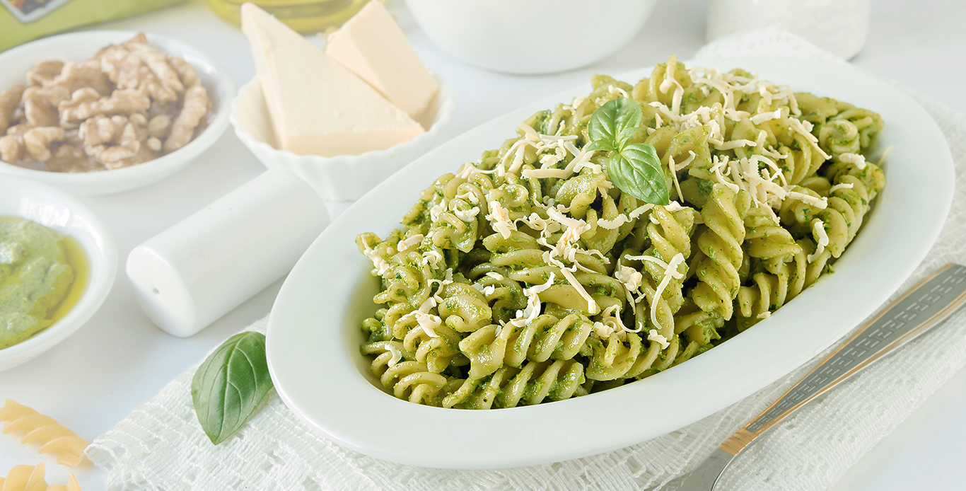 Spirali With Spinach Walnut Pesto 1366X694.jpg
